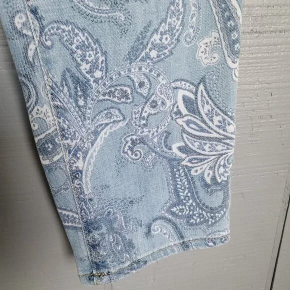 Chico's So Slimming Paisley-Print Girlfriend Slim Leg Ankle Jeans. Size … - Picture 3 of 11